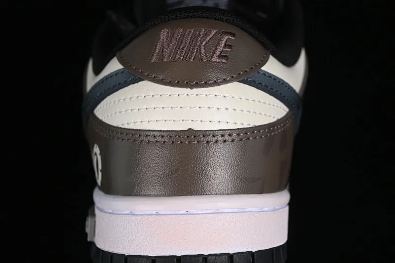 All Categories Nk SB Dunk Series Nk SB Dunk Low Low-top sneakers Nk Dunk Low Panda Prank Street Racing Rusty Distressed SB strap low-top casual sneakers DD1391-100
